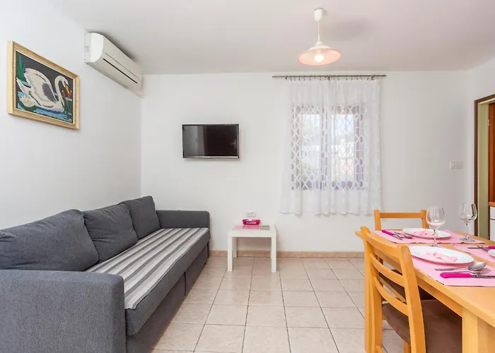 Appartamento Cozy In With Wifi Jurandvor
